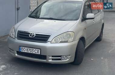 Мінівен Toyota Avensis Verso 2001 в Тернополі