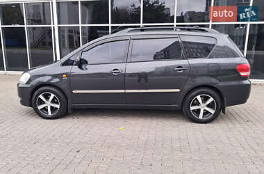 Мінівен Toyota Avensis Verso 2002 в Одесі