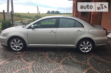 Седан Toyota Avensis 2004 в Тернополе