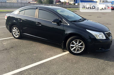 Седан Toyota Avensis 2011 в Киеве