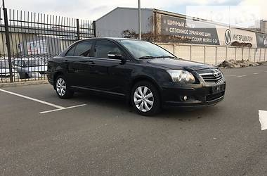 Седан Toyota Avensis 2009 в Киеве