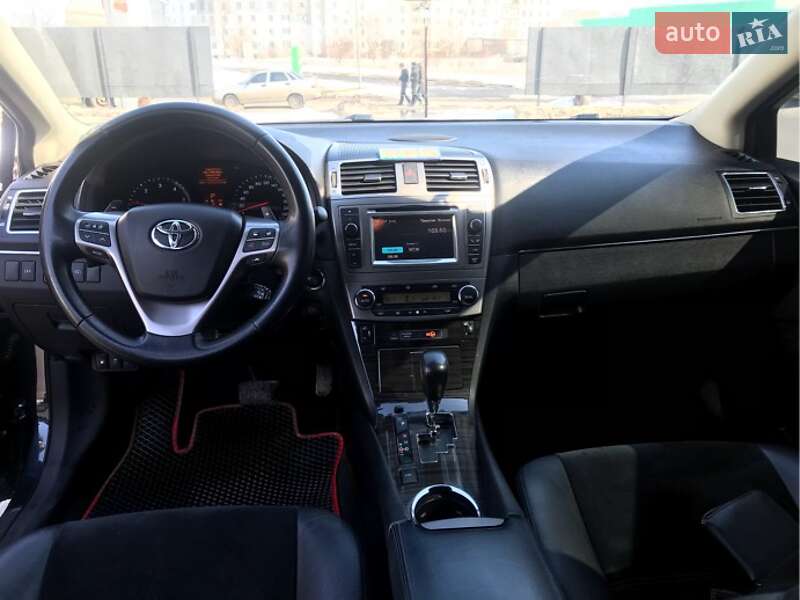Універсал Toyota Avensis 2012 в Одесі
