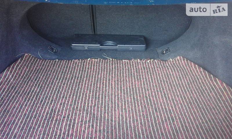 Седан Toyota Avensis 2004 в Летичеве фото 3 Седан Toyota Avensis 2004 в Летичеве