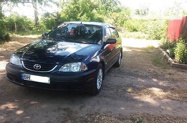 Седан Toyota Avensis 2001 в Одессе