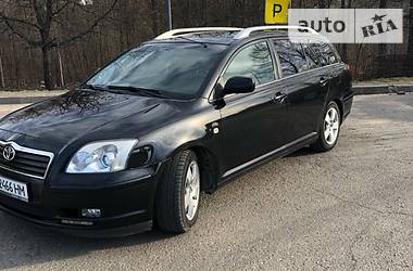 Універсал Toyota Avensis 2004 в Самборі