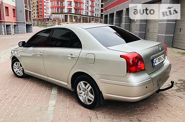 Седан Toyota Avensis 2006 в Ивано-Франковске