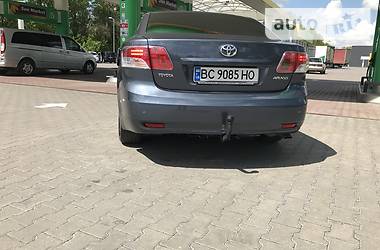 Седан Toyota Avensis 2009 в Бродах