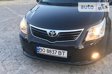 Универсал Toyota Avensis 2009 в Тернополе