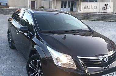 Универсал Toyota Avensis 2009 в Тернополе