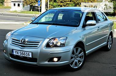 Седан Toyota Avensis 2007 в Ровно