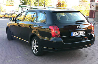 Универсал Toyota Avensis 2006 в Хмельницком