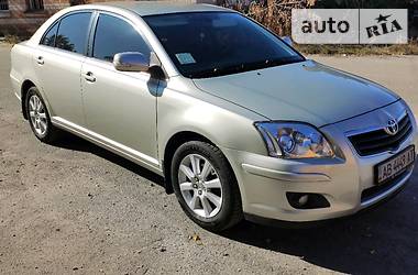 Седан Toyota Avensis 2008 в Казатине