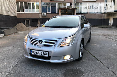 Универсал Toyota Avensis 2010 в Нетешине