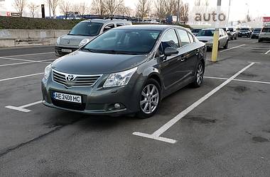 Седан Toyota Avensis 2009 в Днепре