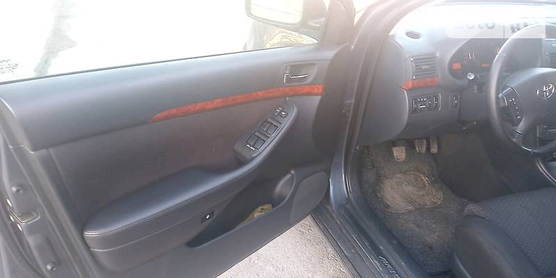 Универсал Toyota Avensis 2006 в Тернополе