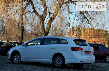 Универсал Toyota Avensis 2013 в Трускавце