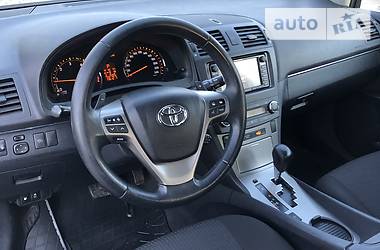 Універсал Toyota Avensis 2010 в 
