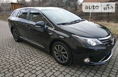 Универсал Toyota Avensis 2013 в Ивано-Франковске