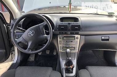 Універсал Toyota Avensis 2004 в 
