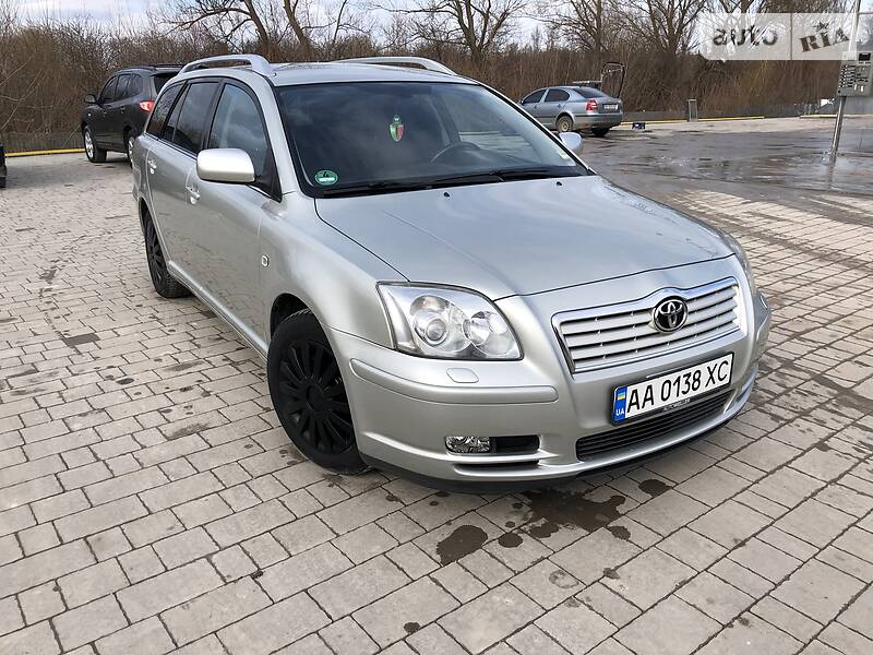 Універсал Toyota Avensis 2004 в 