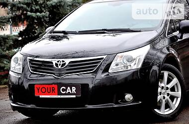 Седан Toyota Avensis 2012 в 