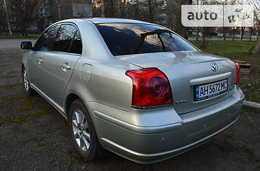 Седан Toyota Avensis 2003 в 