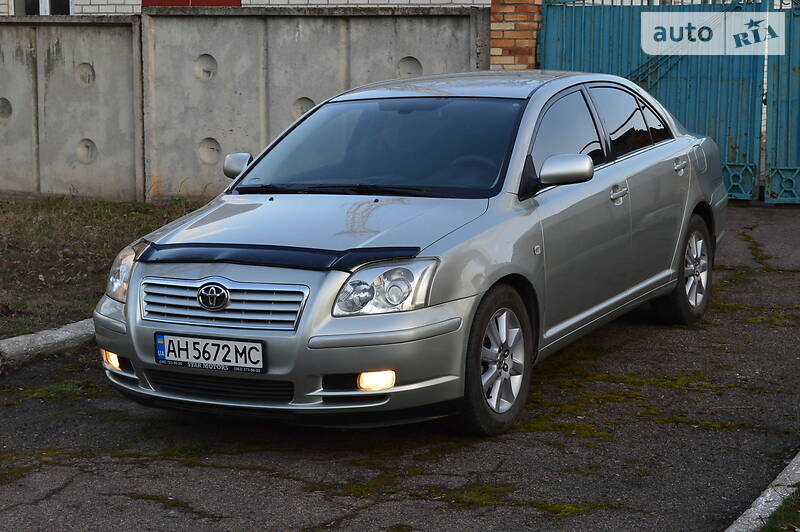 Седан Toyota Avensis 2003 в 
