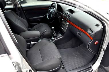 Седан Toyota Avensis 2006 в 