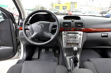 Седан Toyota Avensis 2006 в 