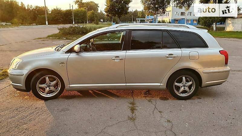 Універсал Toyota Avensis 2006 в Києві