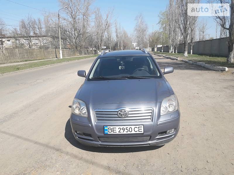 Універсал Toyota Avensis 2003 в Первомайську