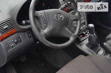 Универсал Toyota Avensis 2004 в 