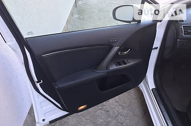Універсал Toyota Avensis 2012 в 