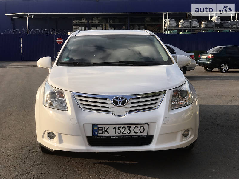 Універсал Toyota Avensis 2011 в Дубні фото 5 Універсал Toyota Avensis 2011 в Дубні