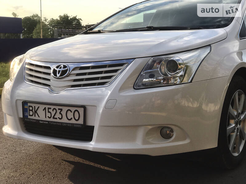 Універсал Toyota Avensis 2011 в Дубні фото 3 Універсал Toyota Avensis 2011 в Дубні