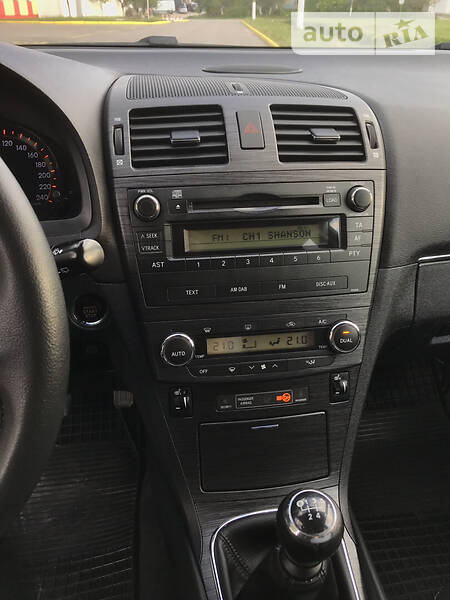 Універсал Toyota Avensis 2011 в Дубні фото 27 Універсал Toyota Avensis 2011 в Дубні