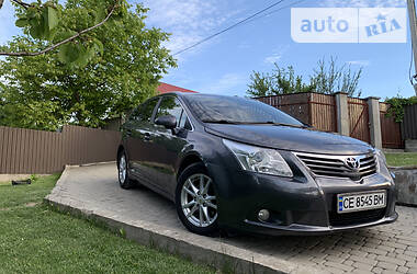 Универсал Toyota Avensis 2011 в Черновцах