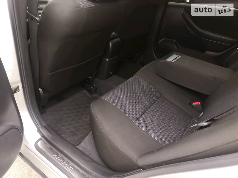 Седан Toyota Avensis 2008 в Борисполі