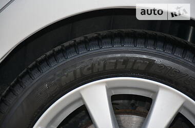 Седан Toyota Avensis 2009 в 