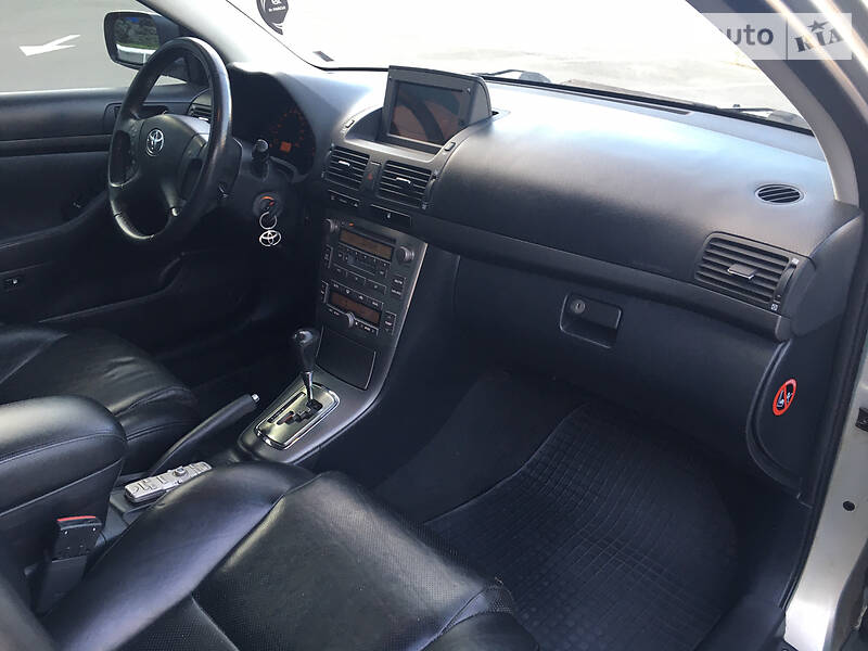 Універсал Toyota Avensis 2005 в Броварах