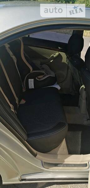 Седан Toyota Avensis 2004 в Запоріжжі фото 13 Седан Toyota Avensis 2004 в Запоріжжі