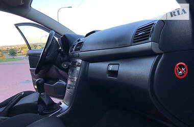 Універсал Toyota Avensis 2006 в 