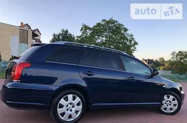 Універсал Toyota Avensis 2006 в 