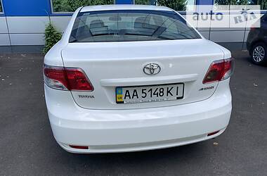 Седан Toyota Avensis 2011 в Києві