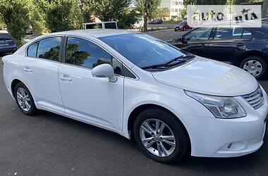 Седан Toyota Avensis 2011 в Киеве