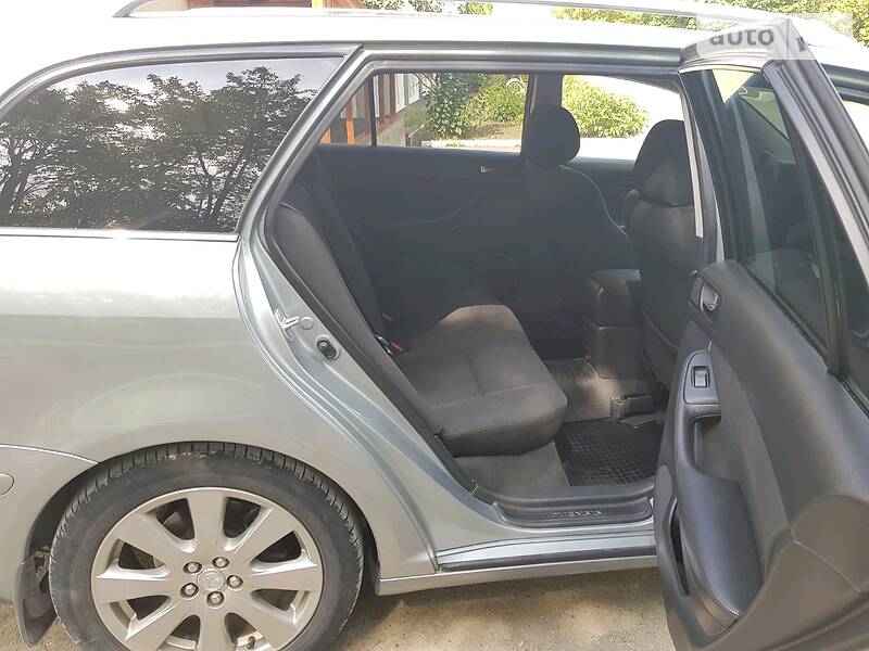Універсал Toyota Avensis 2009 в Дунаївцях