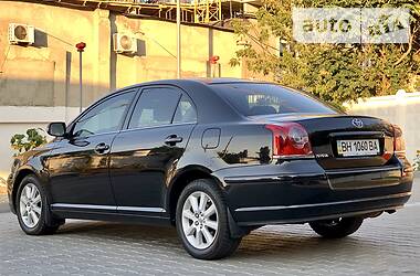 Седан Toyota Avensis 2006 в 