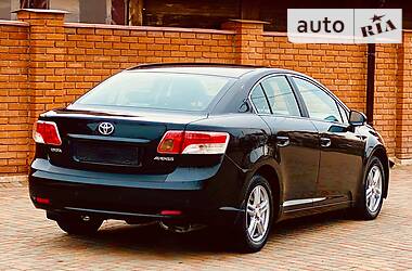 Седан Toyota Avensis 2011 в Одессе