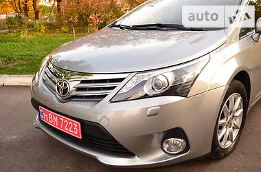 Универсал Toyota Avensis 2014 в Луцке