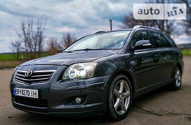 Универсал Toyota Avensis 2006 в Голованевске